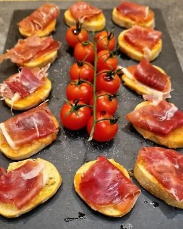 Catered Les Clochettes Hotel *