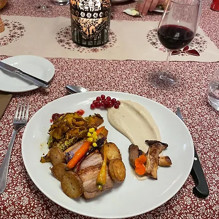 Catered Les Clochettes Hotel *